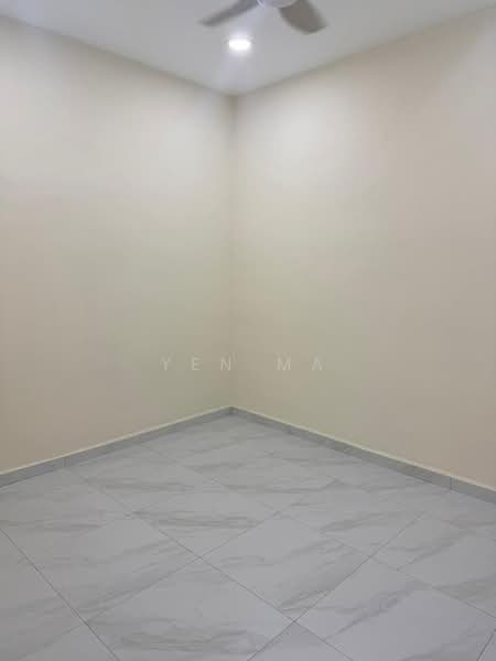 Rumah Teres 1 Tingkat untuk Dijual di Taman Dato Penggawa Barat (Tampoi) - Yen Ma - Interior - PropertyGuru.com.my