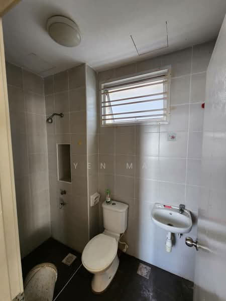 Rumah Kluster untuk Dijual di Johor Bahru (Johor) - Yen Ma - Bathroom - PropertyGuru.com.my