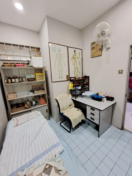 Rumah Teres 2.5 Tingkat untuk Dijual di Ampang (Selangor) - Zaty Jasmin - Study - PropertyGuru.com.my