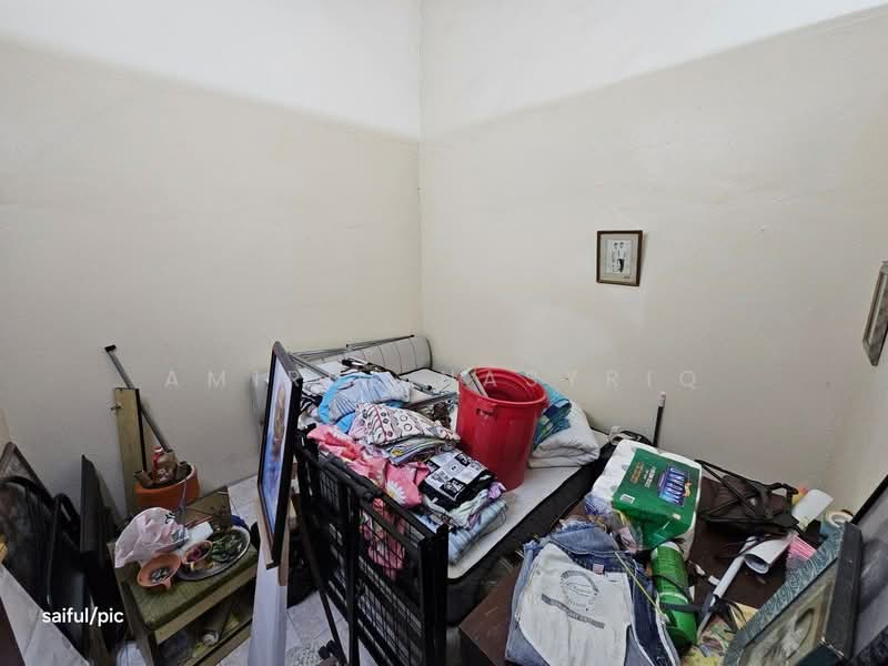 Rumah Teres 2 Tingkat untuk Dijual di Seksyen 25 (Shah Alam) - Amirul Nasyriq - Bedroom - PropertyGuru.com.my