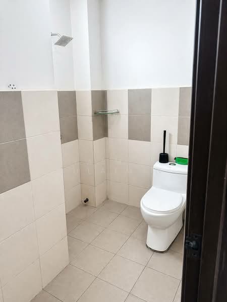 Rumah Teres 2 Tingkat untuk Dijual di Taman Indah Klia (Sepang) - Yasmin Sulaiman - Bathroom - PropertyGuru.com.my