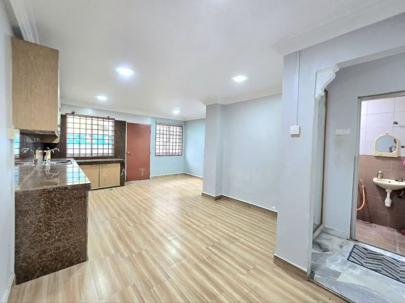 2-storey Terraced House for Sale in Ampang Jaya (Ampang) - Zaty Jasmin - Kitchen - PropertyGuru.com.my