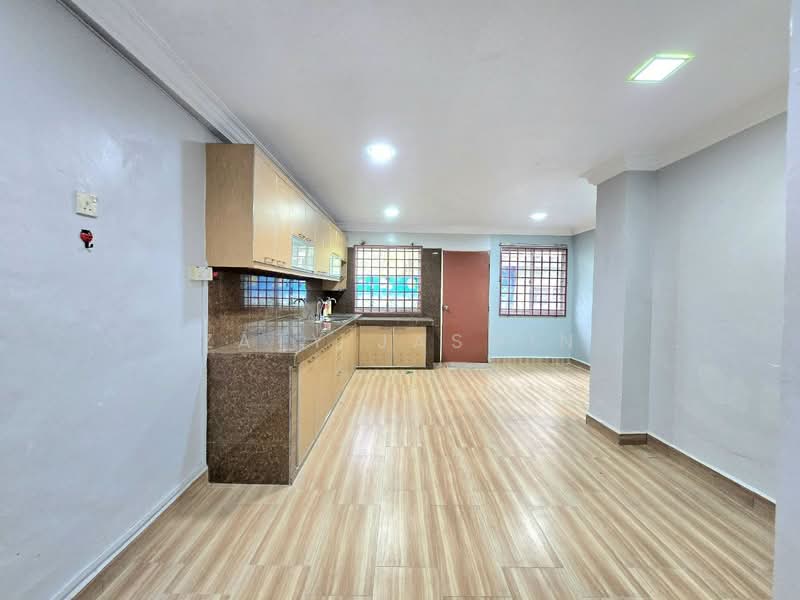 2-storey Terraced House for Sale in Ampang Jaya (Ampang) - Zaty Jasmin - Kitchen - PropertyGuru.com.my
