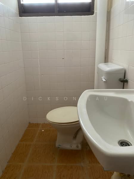 2.5-storey Terraced House for Sale in Segambut (Kuala Lumpur) - Dickson Lau - Bathroom - PropertyGuru.com.my