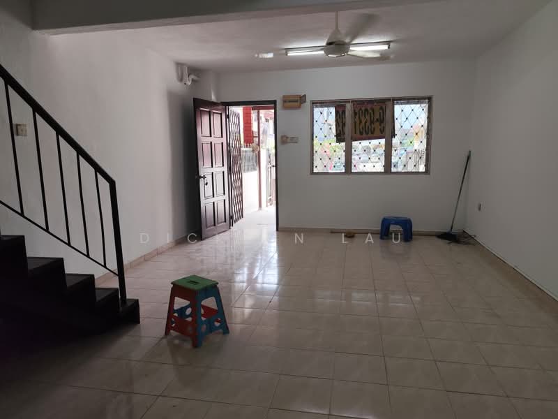 Rumah Teres 2.5-Tingkat untuk Dijual di Taman Sri Sinar (Segambut) - Dickson Lau - Living Room - PropertyGuru.com.my
