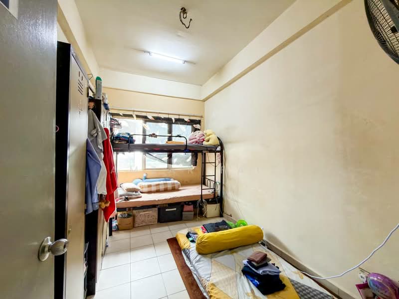 Pangsapuri untuk Dijual di Pangsapuri Sri Angkasa - Amzar Faiz - Bedroom - PropertyGuru.com.my