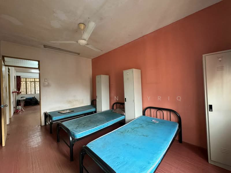 Pangsapuri untuk Disewa di Mentari Court - Amirul Nasyriq - Bedroom - PropertyGuru.com.my