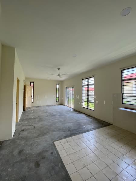 Bungalow for Rent in Mahkota Hills (Lenggeng) - Haslinda Ahmad Razali - Living Room - PropertyGuru.com.my