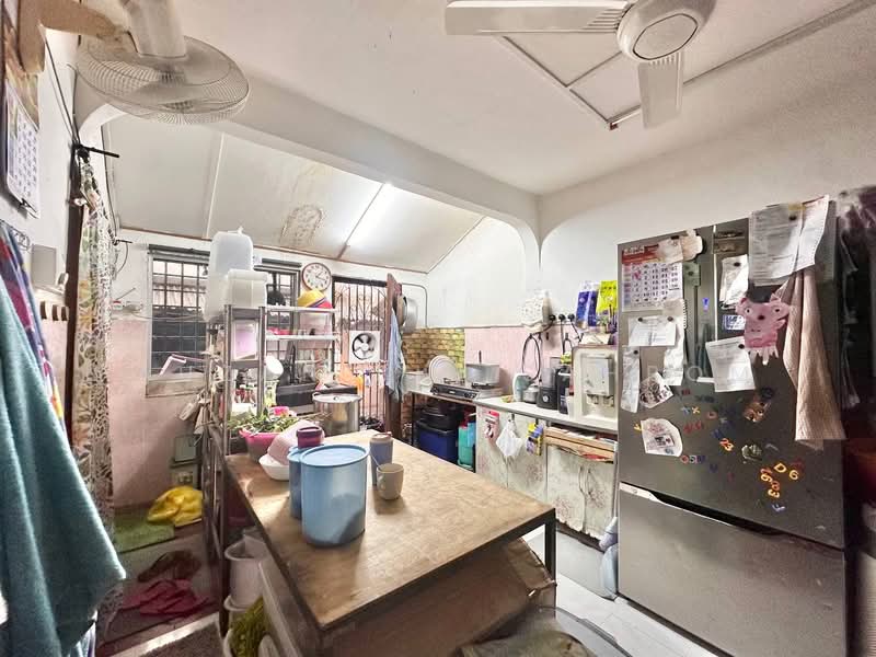 Rumah Teres 2 Tingkat untuk Dijual di Taman Seraya (Ampang) - Fauzan bin Sahrom - Kitchen - PropertyGuru.com.my