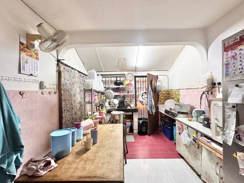 Rumah Teres 2 Tingkat untuk Dijual di Taman Seraya (Ampang) - Fauzan bin Sahrom - Kitchen - PropertyGuru.com.my