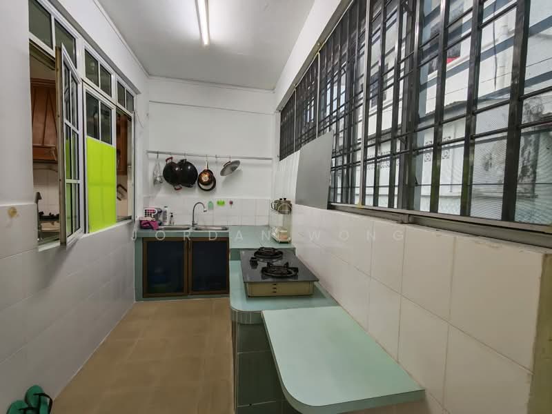 2-storey Terraced House for Rent in Taman Pelangi (Johor Bahru) - Jordan Wong - Kitchen - PropertyGuru.com.my