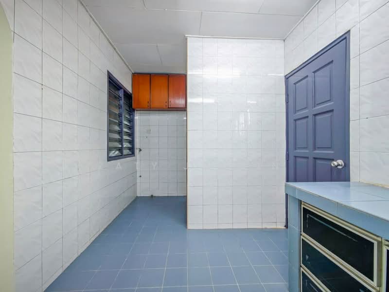 2-storey Terraced House for Sale in Bandar Bukit Puchong (Puchong) - Zaty Jasmin - Kitchen - PropertyGuru.com.my