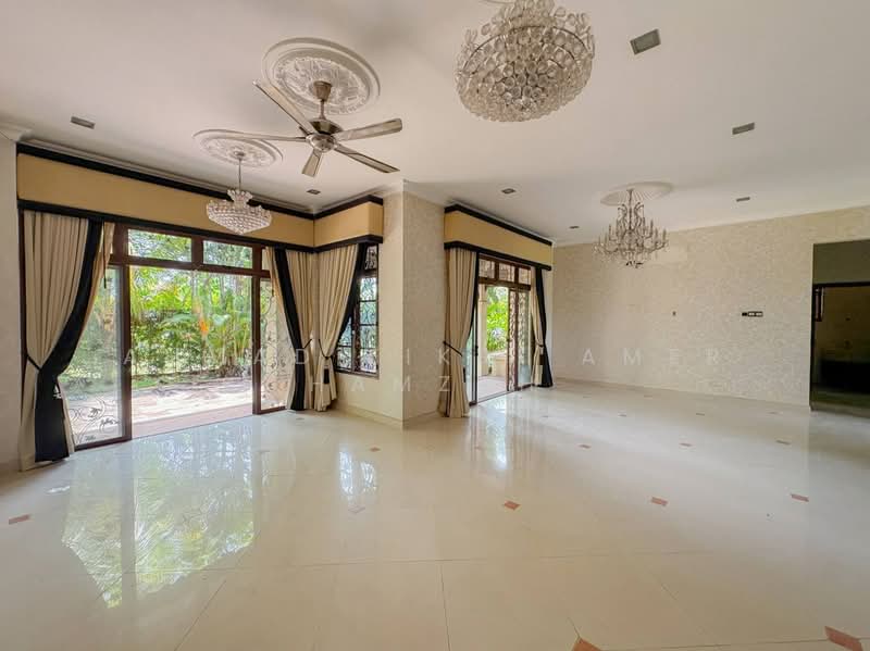Bungalow House for Sale in Putrajaya (Putrajaya) - Ahmad Fikri Amer Hamzah - Living Room - PropertyGuru.com.my
