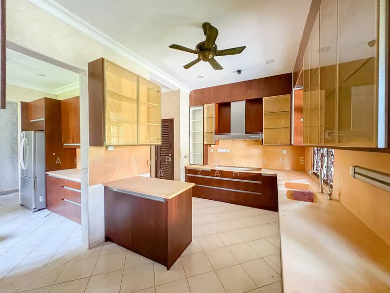 Bungalow House for Sale in Putrajaya (Putrajaya) - Ahmad Fikri Amer Hamzah - Kitchen - PropertyGuru.com.my