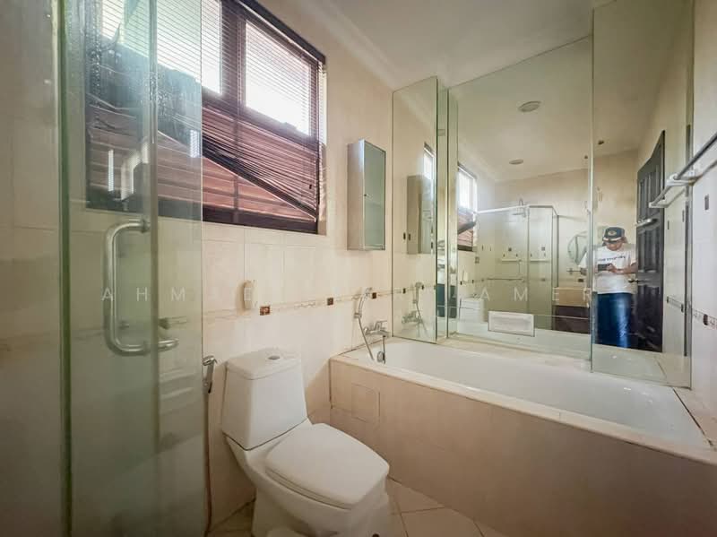 Bungalow House for Sale in Putrajaya (Putrajaya) - Ahmad Fikri Amer Hamzah - Bathroom - PropertyGuru.com.my
