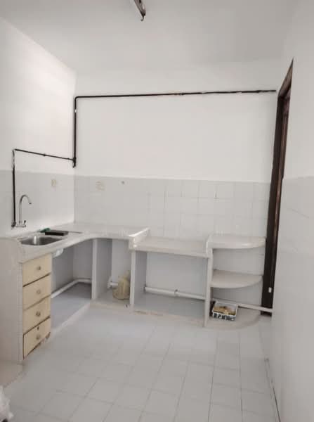 Apartment for Sale at Ruby Apartment - Jane Poh - Kitchen - PropertyGuru.com.my