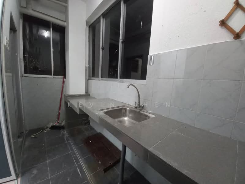 Rumah Flat untuk Dijual di Permai Court 2 - Kevin Chen - Kitchen - PropertyGuru.com.my