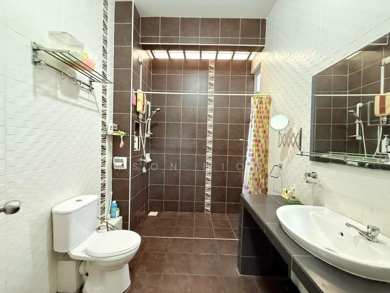 Cluster House for Rent in Bukit Indah (Iskandar Puteri (Nusajaya)) - Anson Hiong - Bathroom - PropertyGuru.com.my