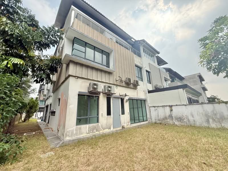Semi-Detached House for Sale in Bandar Kinrara (Selangor) - Aqil Kamal - PropertyGuru.com.my