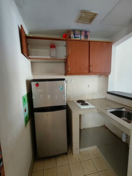 Service Residence for Sale at Mayfair - Patrick Tan - Kitchen - PropertyGuru.com.my