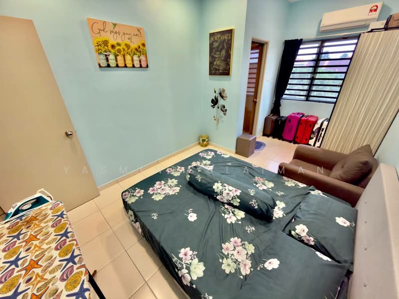 2-storey Terraced House for Sale in Taman Seri Mewah (Kapar) - Yasmin Sulaiman - Bedroom - PropertyGuru.com.my