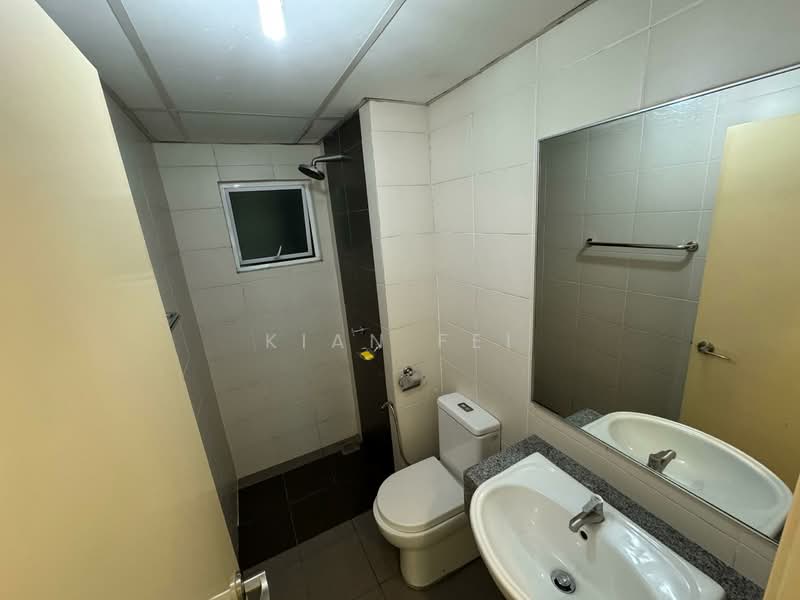 Servis Apartment untuk Disewa di Metropolitan Square - Kian Fei - Bathroom - PropertyGuru.com.my