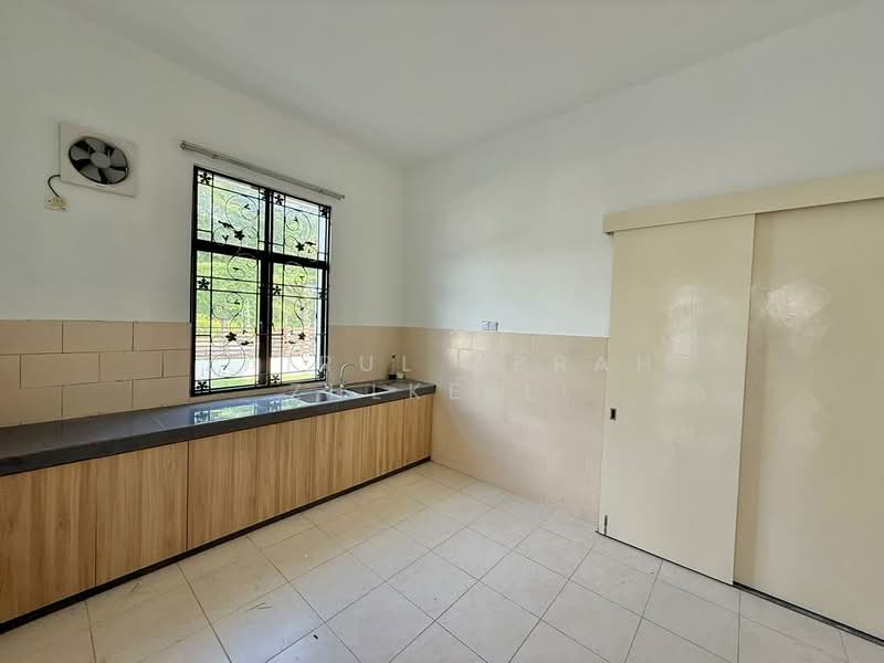 Rumah Teres 2 Tingkat untuk Dijual di Bangi (Selangor) - Zairul Asrah Zulkefli - Kitchen - PropertyGuru.com.my