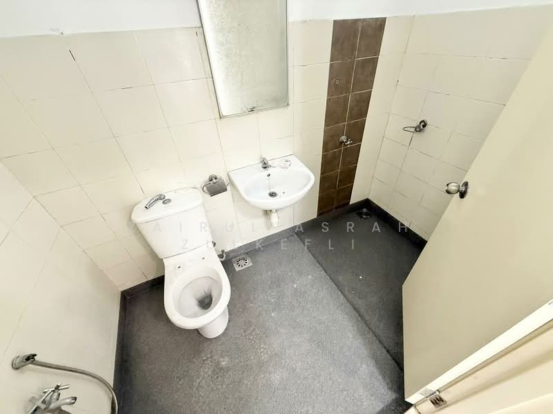 Rumah Teres 2 Tingkat untuk Dijual di Bangi (Selangor) - Zairul Asrah Zulkefli - Bathroom - PropertyGuru.com.my