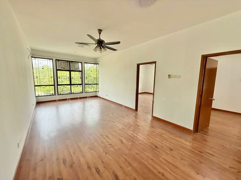 Rumah Teres 2 Tingkat untuk Dijual di Bangi (Selangor) - Zairul Asrah Zulkefli - Living Room - PropertyGuru.com.my