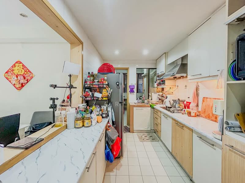 Condominium for Sale at Vista Komanwel A - Amzar Faiz - Kitchen - PropertyGuru.com.my