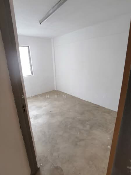 Flat for Sale at Flat Pandan Indah 3/3 - Sushan Khor - PropertyGuru.com.my