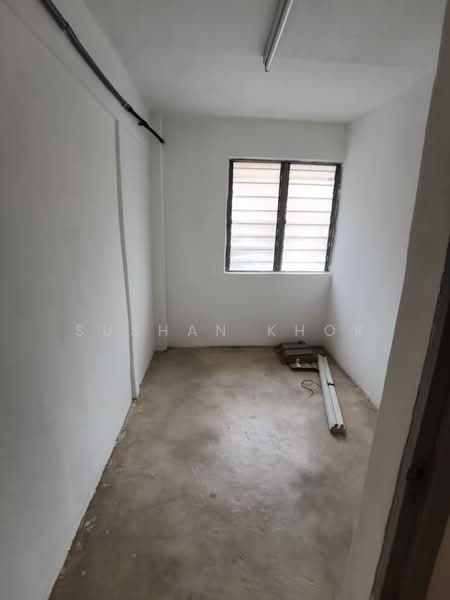 Flat for Sale at Flat Pandan Indah 3/3 - Sushan Khor - PropertyGuru.com.my