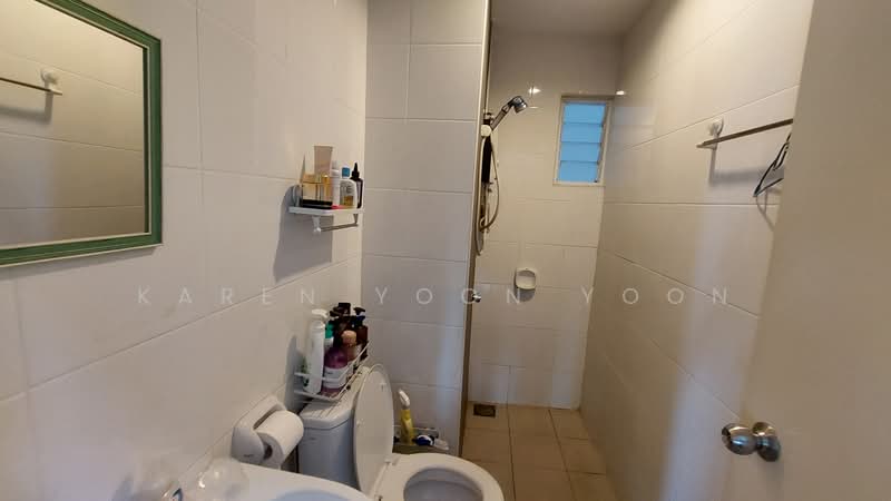 Kondominium untuk Dijual di Subang Parkhomes - Karen Yoon Yoon - Bathroom - PropertyGuru.com.my
