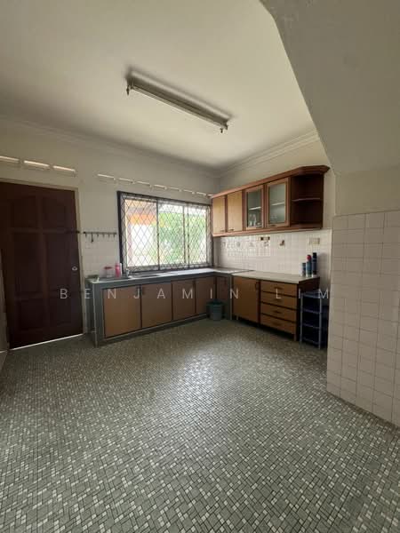 2-storey Terraced House for Sale in Johor Bahru (Johor) - Benjamin Lim - Kitchen - PropertyGuru.com.my