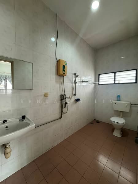 2-storey Terraced House for Sale in Johor Bahru (Johor) - Benjamin Lim - Bathroom - PropertyGuru.com.my