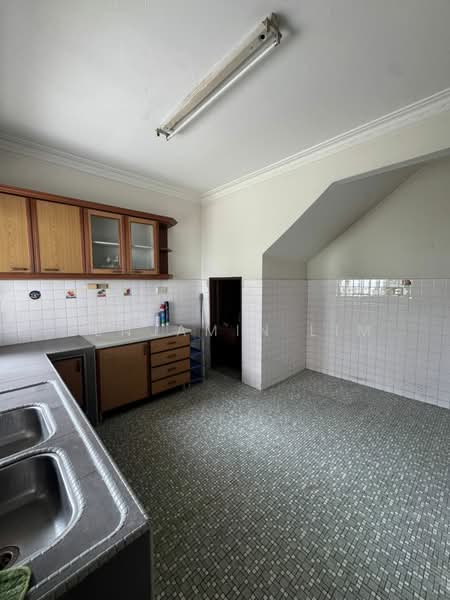 2-storey Terraced House for Sale in Johor Bahru (Johor) - Benjamin Lim - Kitchen - PropertyGuru.com.my