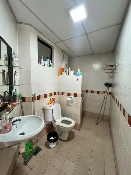 Kondominium untuk Dijual di Casa Indah 1 - Mohd Hazlan bin Mohd Sopi - Bathroom - PropertyGuru.com.my