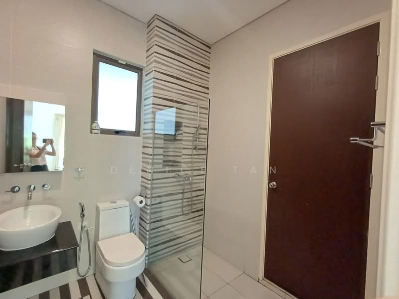 Semi-Detached House for Rent in East Ledang (Iskandar Puteri (Nusajaya)) - Denice Tan - Bathroom - PropertyGuru.com.my