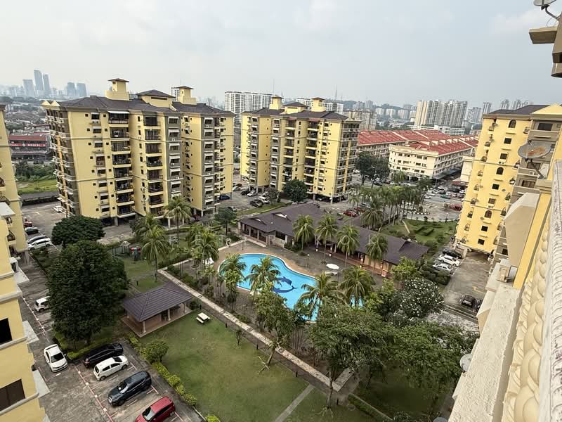 Kondominium untuk Dijual di Sri Manja Court - Peter Kok - Actual view from the balcony - PropertyGuru.com.my