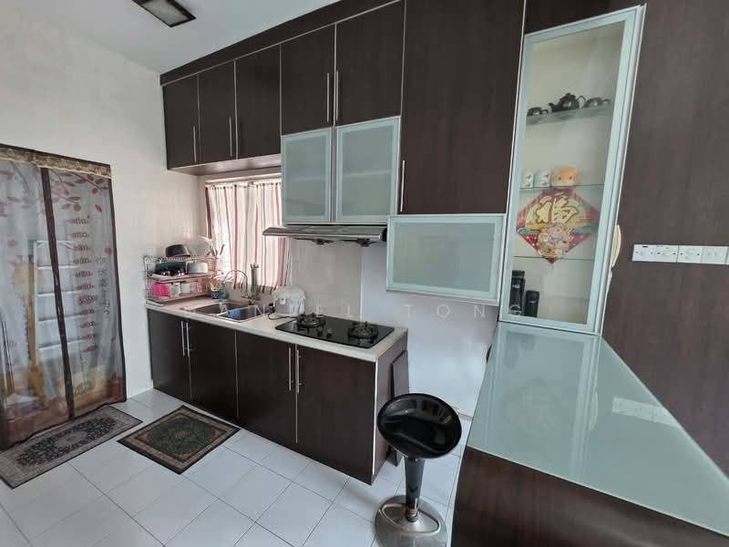 Servis Apartment untuk Dijual di Serviced Residence @ Casa Tiara - Daniel Tong - Kitchen - PropertyGuru.com.my