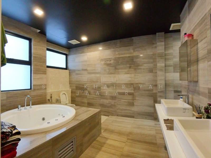 Rumah Banglo untuk Dijual di Ampang (Selangor) - SITI KHAIRIYAH JAAFAR - Bathroom - PropertyGuru.com.my