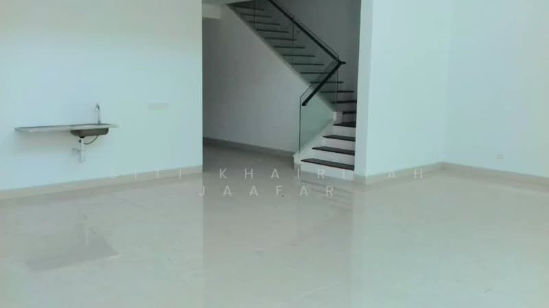 Rumah Teres 3 Tingkat untuk Dijual di Bukit Jelutong (Shah Alam) - SITI KHAIRIYAH JAAFAR - Interior - PropertyGuru.com.my