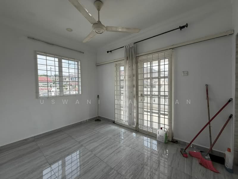 2-storey Terraced House for Sale in Taman Saujana Impian (Kajang) - Uswani Mazuwan - Interior - PropertyGuru.com.my