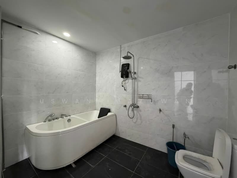 2-storey Terraced House for Sale in Taman Saujana Impian (Kajang) - Uswani Mazuwan - Bathroom - PropertyGuru.com.my