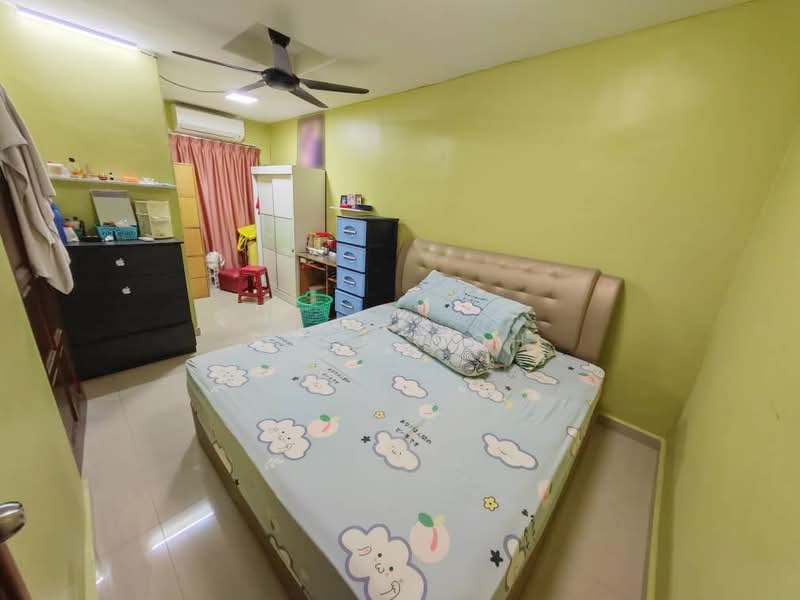 2-storey Terraced House for Sale in Taman Tasik Puchong (Puchong) - Evan Goh - Bedroom - PropertyGuru.com.my