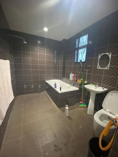 Rumah Berkembar untuk Dijual di Kulai (Johor) - Sakura Tok - Bathroom - PropertyGuru.com.my