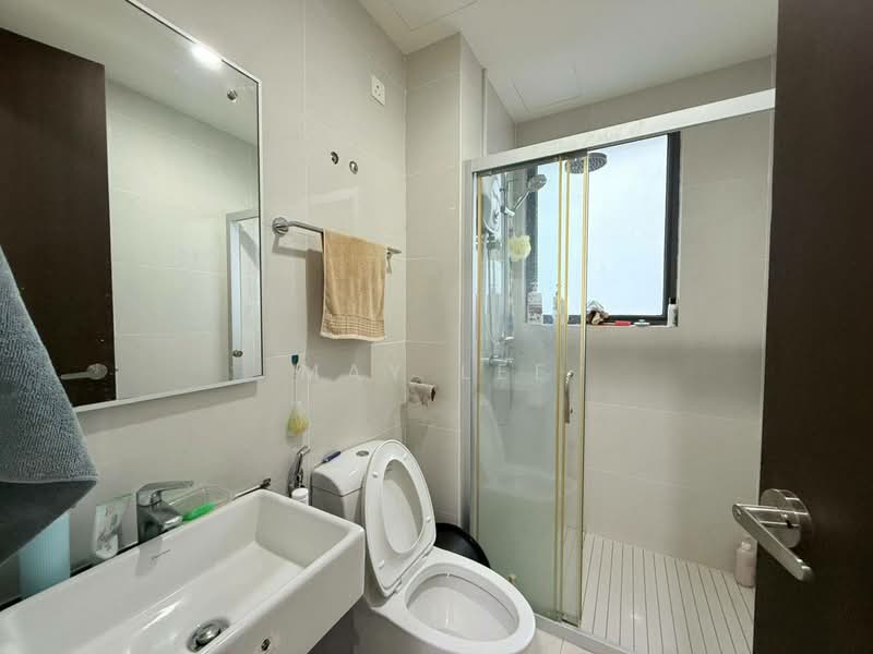 Kondominium untuk Dijual di Bay Point @ Country Garden Danga Bay - May Lee - Bathroom - PropertyGuru.com.my