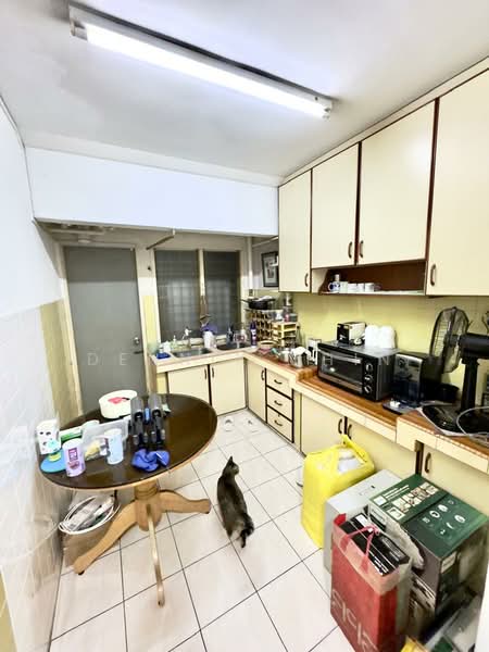 Pangsapuri untuk Dijual di Puteri Court - Dennix Chin - Kitchen - PropertyGuru.com.my