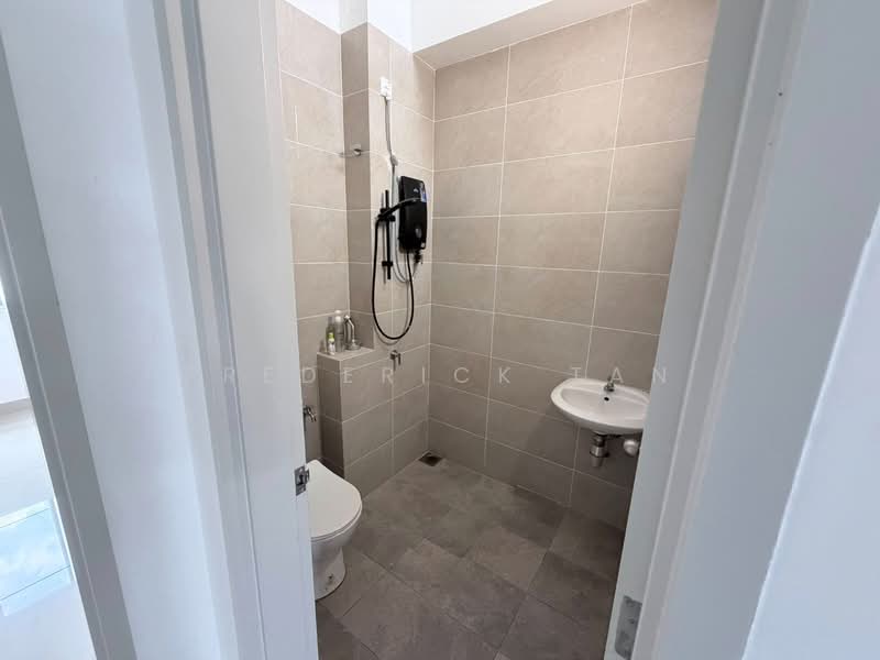 2-storey Terraced House for Rent in Bandar Rimbayu (Telok Panglima Garang) - Frederick Tan - Bathroom - PropertyGuru.com.my