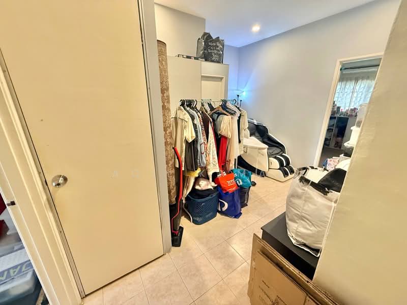 Terraced House for Sale in Bukit Jelutong (Shah Alam) - Aqil Kamal - PropertyGuru.com.my